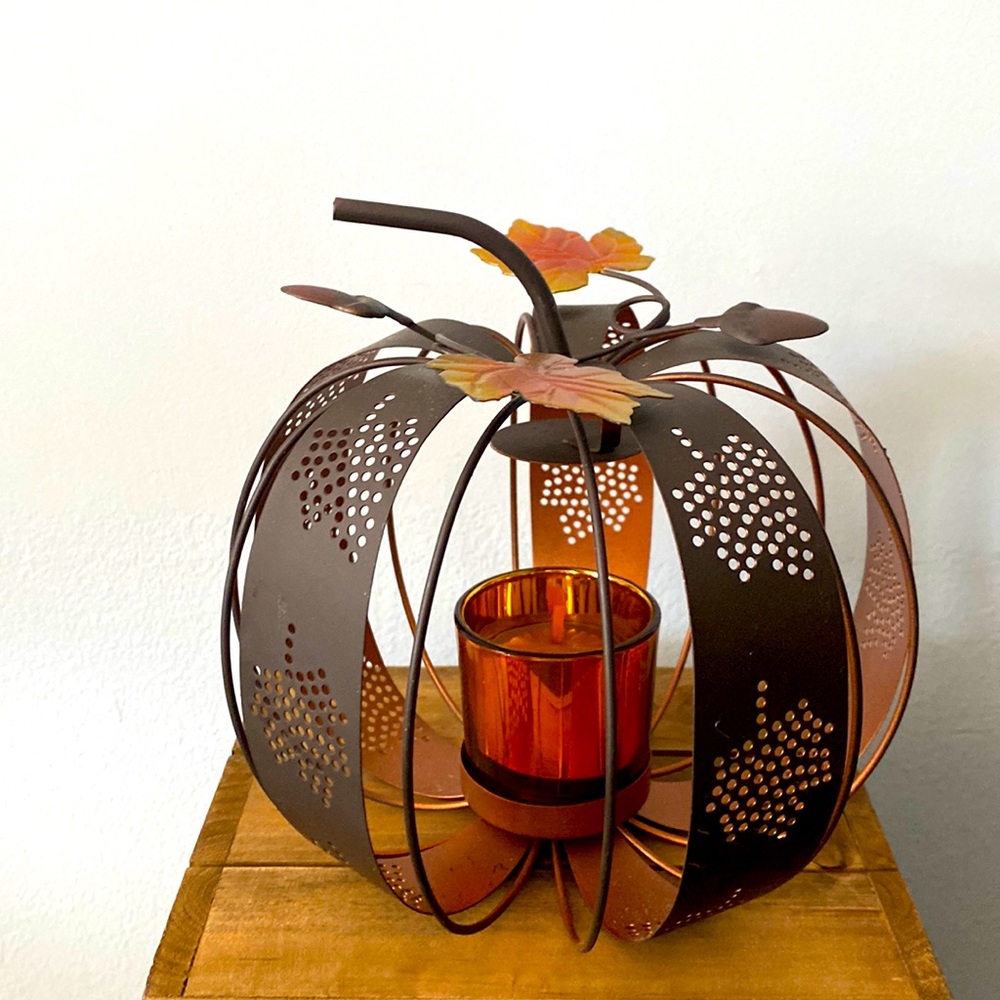 New Pumpkin candle holder